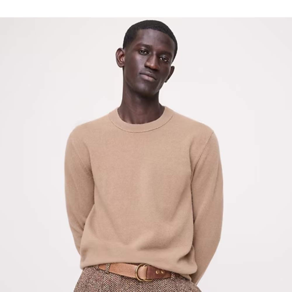 Banana Republic Men's Tan Crewneck Sweater